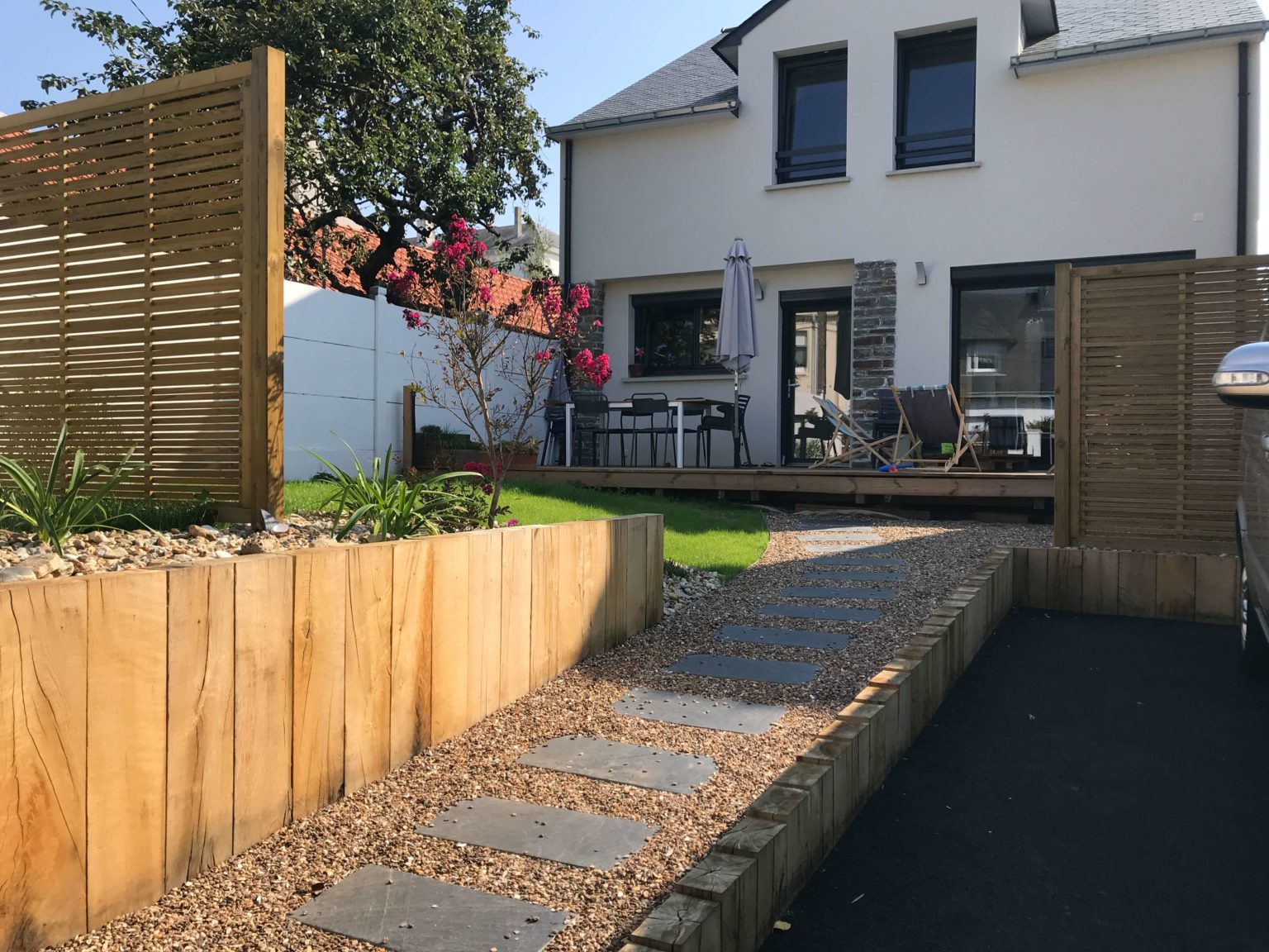 les jardins du littoral paysagiste retenue poutre traverse chemin de fer moderne Les Jardins